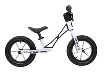 Carica l&#39;immagine nel visualizzatore di Gallery, GB Balance Bike - Swiss Limited Edition
